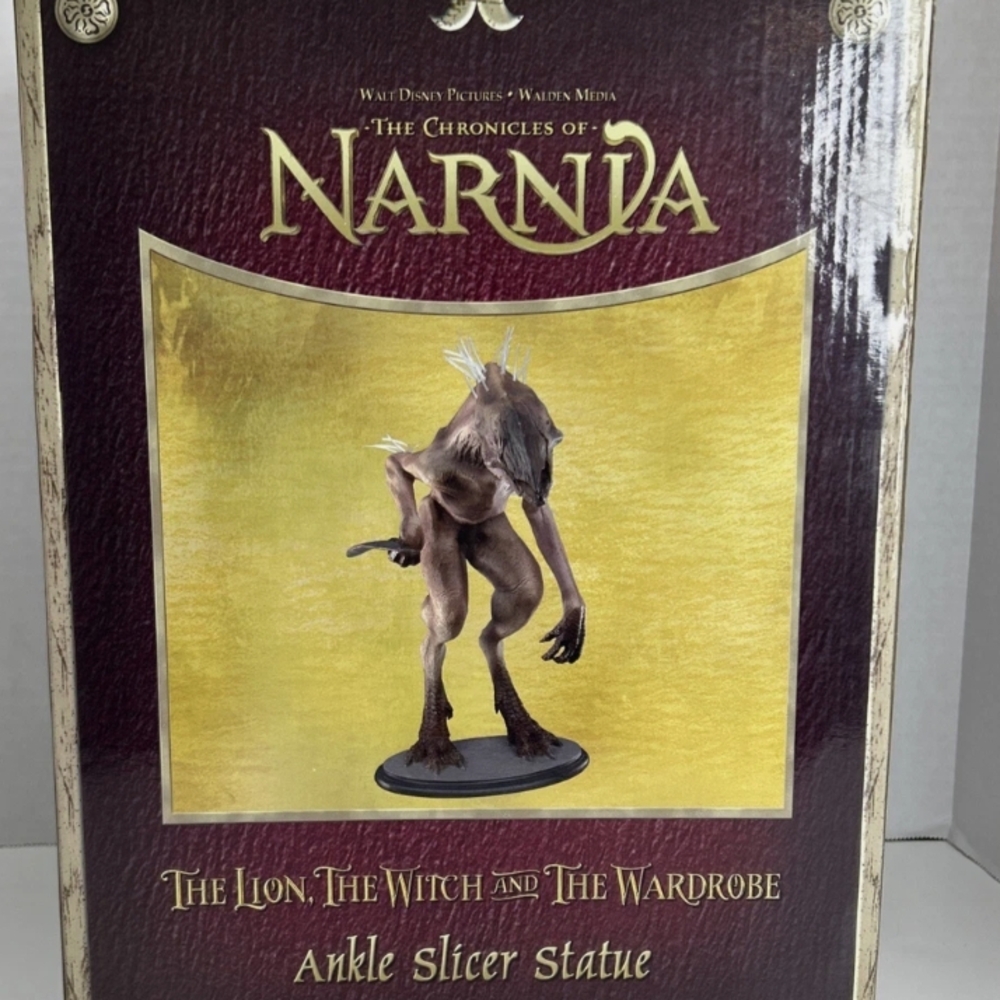 The Chronicles of Narnia Ankle Slicer Statue